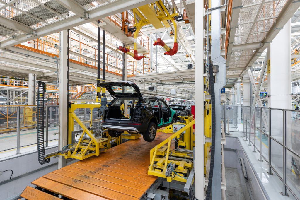 Crane-systems-for-Automotive-1024x683