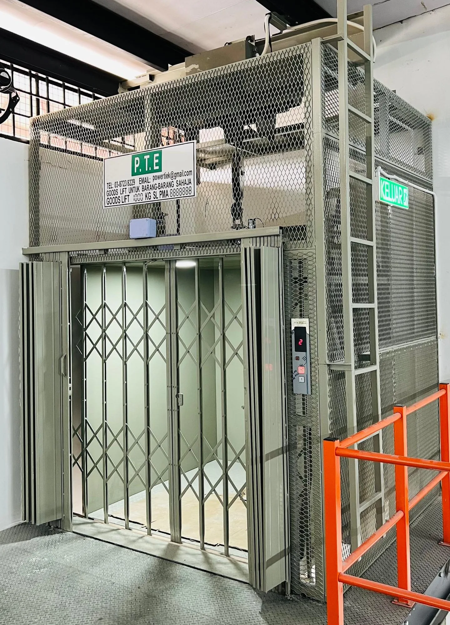 Steel Mesh Goods Hoist Installation Balakong