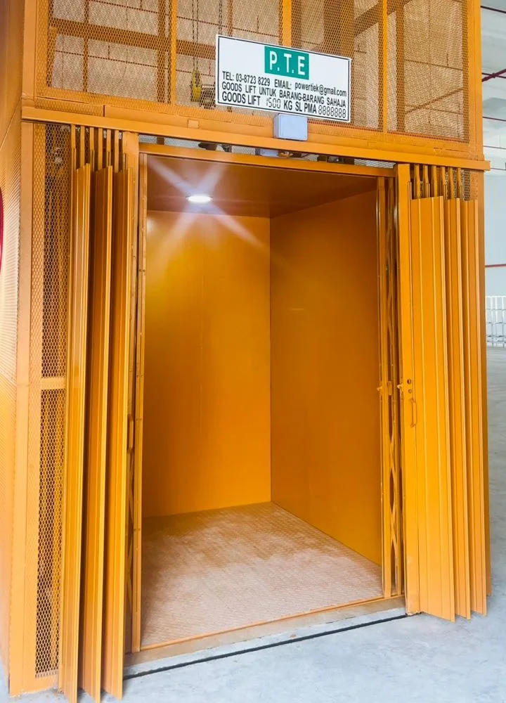 Steel Mesh Goods Hoist Installation